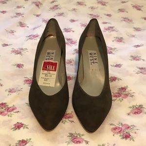 '80s Vintage Nine West Brown Suede Heels 👠SALE👠